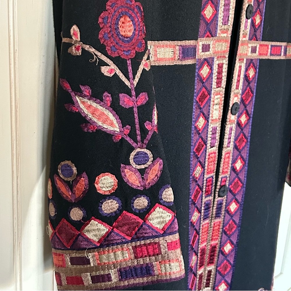 Nygard Collection Wool-Blend Car Coat Black Floral Embroidered Sz 8 EUC - Picture 4 of 10